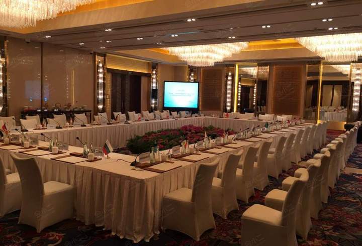 会议酒店 北京国贸大酒店  查看相册 中国宴会厅b 面积193m/容纳人数