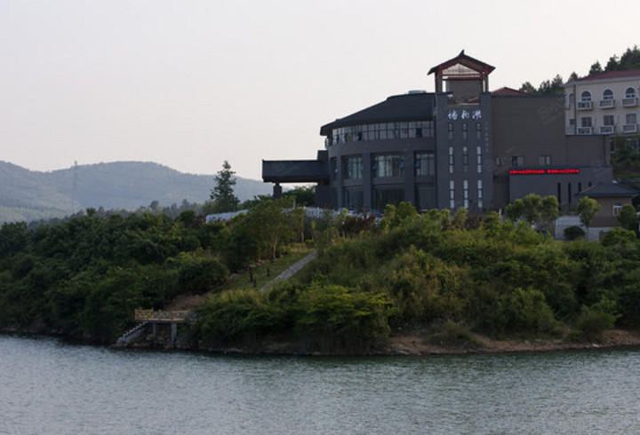 南京蟠龙湖山水度假酒店外观图片