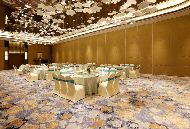 昆山汇金书香世家酒店(能容纳250人的会议室)