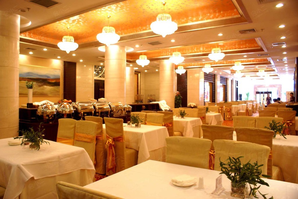 紫云轩餐厅自助餐区