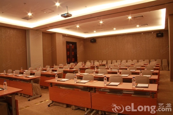 北京望京华彩智选假日酒店