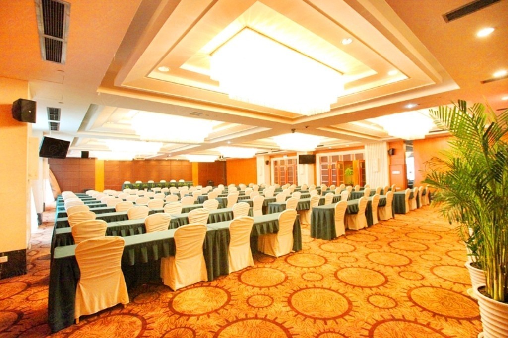 成都凤凰湖天泉酒店