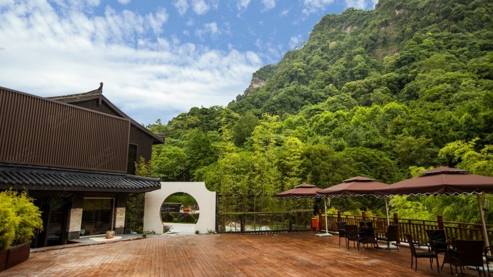 都江堰青城山庄外观图片