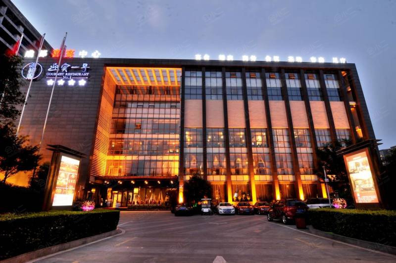 成都迎宾一号酒店能容纳160人的会议室