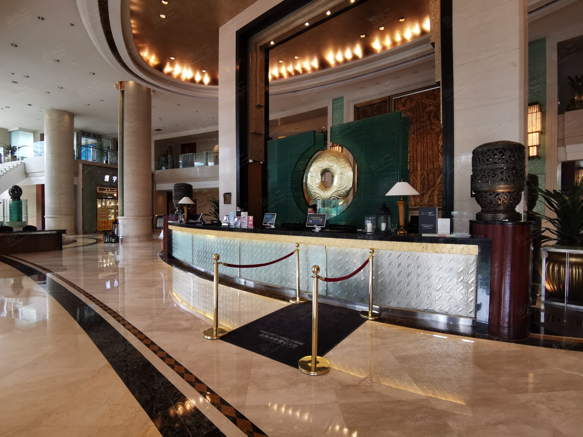 成都泰合索菲特大饭店大堂图片