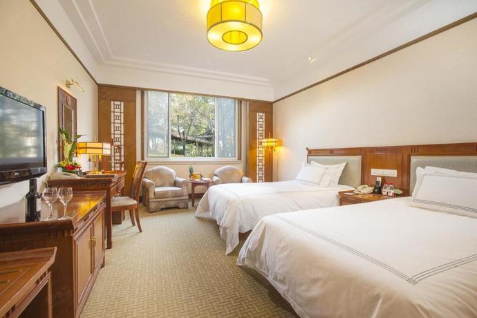 杭州西湖国宾馆园林景标准房