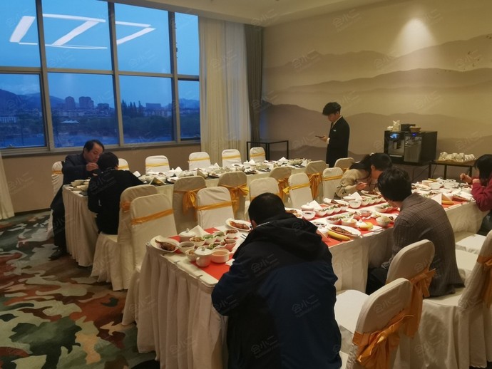 杭州萧山众安假日酒店3号会议室