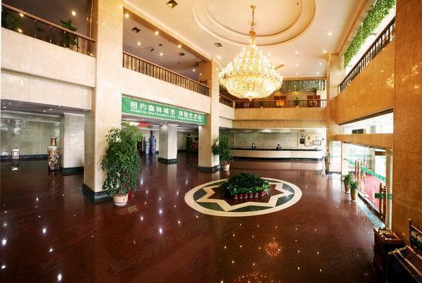 临安钱王大酒店大堂