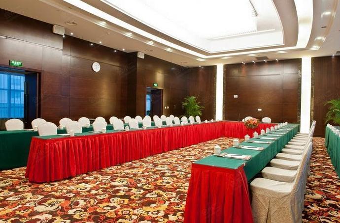 杭州英冠华美达广场酒店临江厅