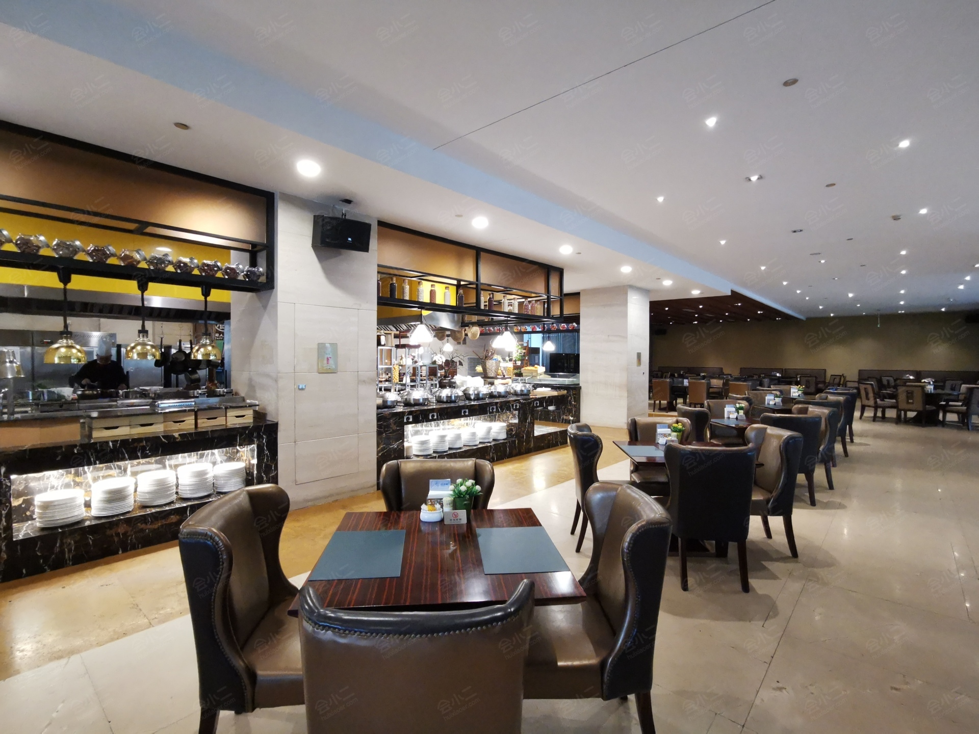 杭州白马湖建国饭店餐厅图片