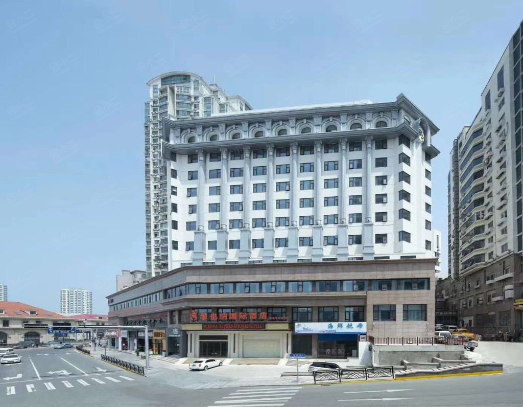 维也纳国际酒店(青岛火车站东广场栈桥店)外观图片