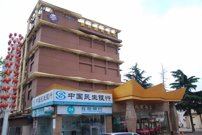 青岛迪拜假日商务酒店