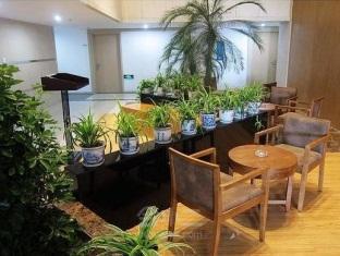 青岛锦时国际酒店大堂