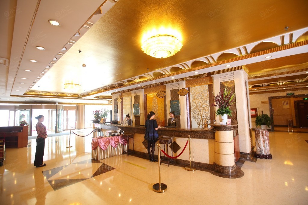 青岛山孚大酒店图片