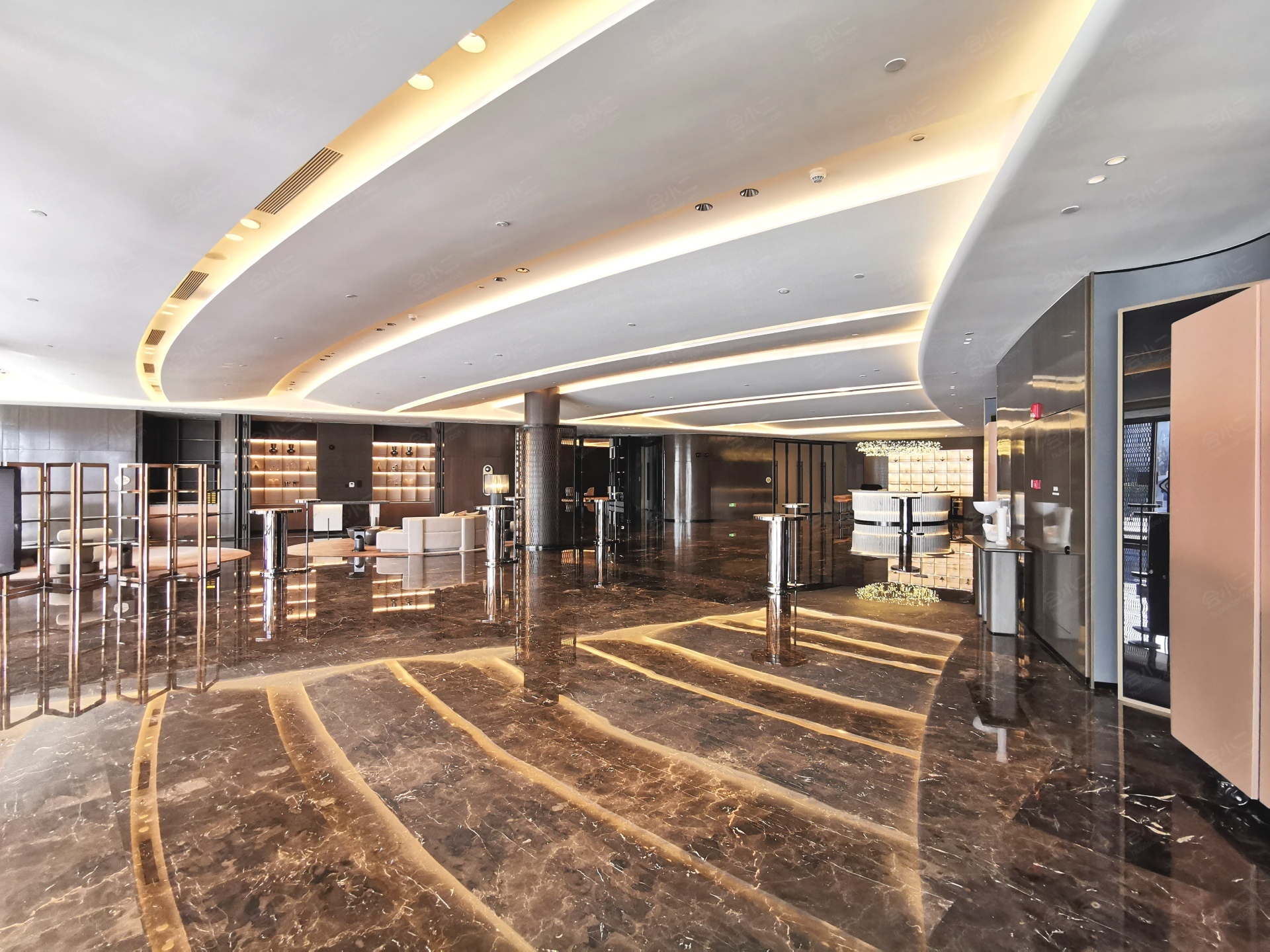 【上海滴水湖洲际酒店】宴会厅_会议酒店_年会场地预订-会小二