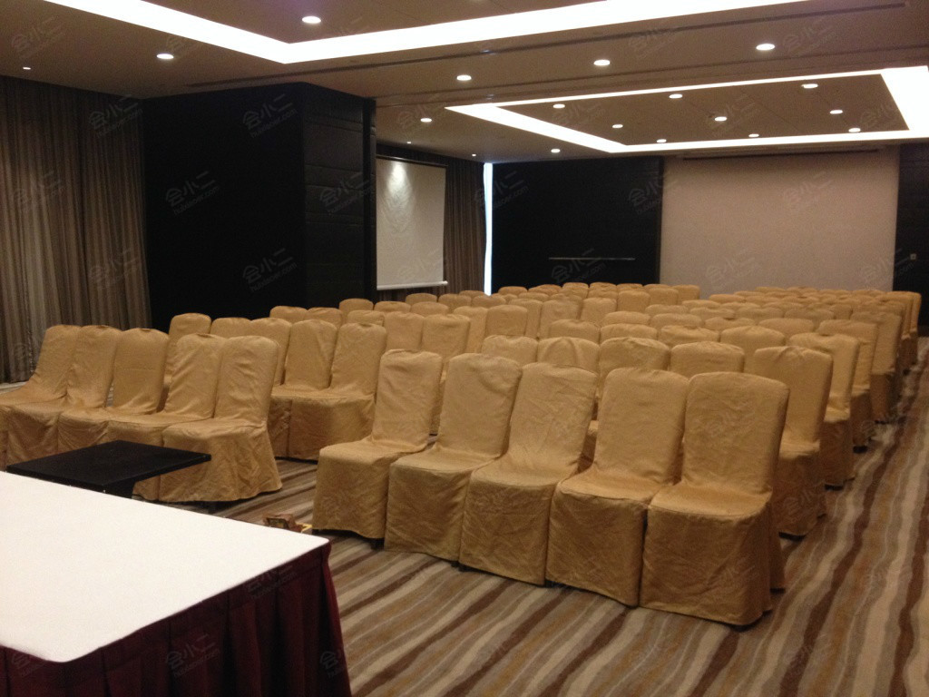 上海夏阳湖皇冠假日酒店