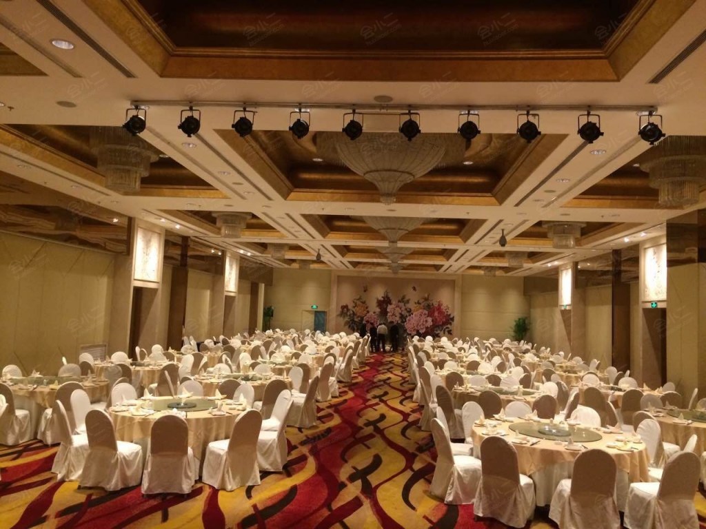 上海浦东假日酒店