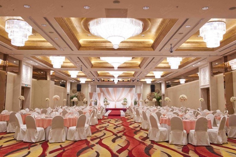 上海浦东假日酒店