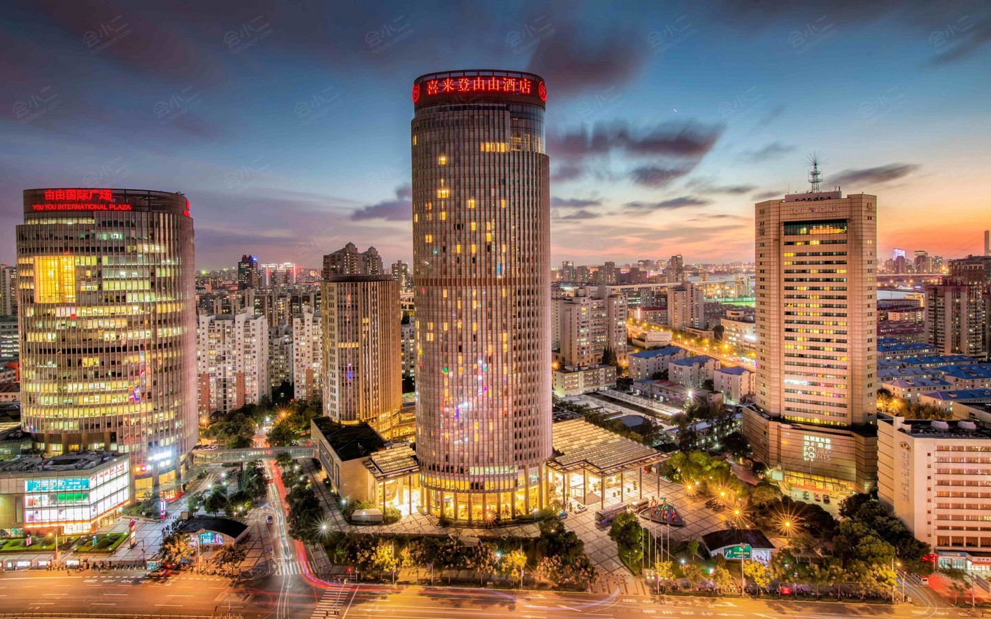 上海浦东喜来登由由大酒店及公寓  浦东新区  ·  浦东市区   最大