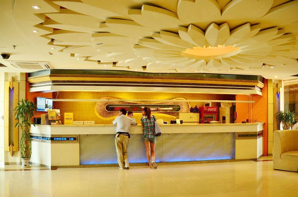 【莫泰168连锁酒店上海锦江乐园地铁站店】场地图片大全_会议室图库