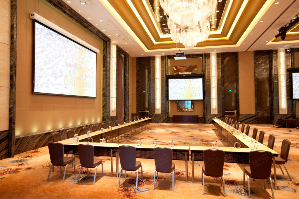 会议酒店 上海扬子江万丽大酒店 查看相册 扬子1号宴会厅b c 面积461m