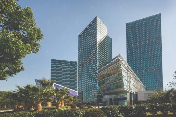 上海浦东嘉里大酒店外观