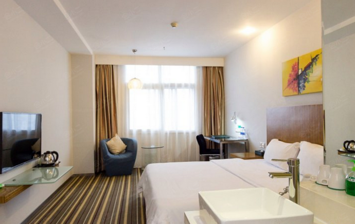 山水时尚酒店（深圳坂田华为店）标准单人房