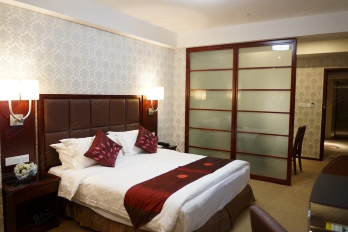 苏州新世纪大酒店商务大床房