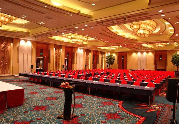 武汉光明万丽酒店