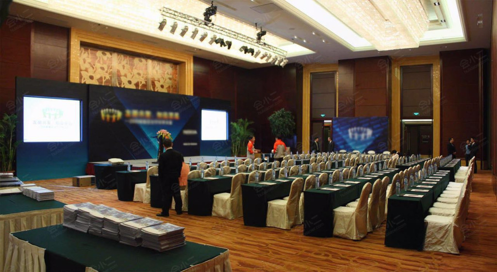 厦门磐基皇冠假日酒店