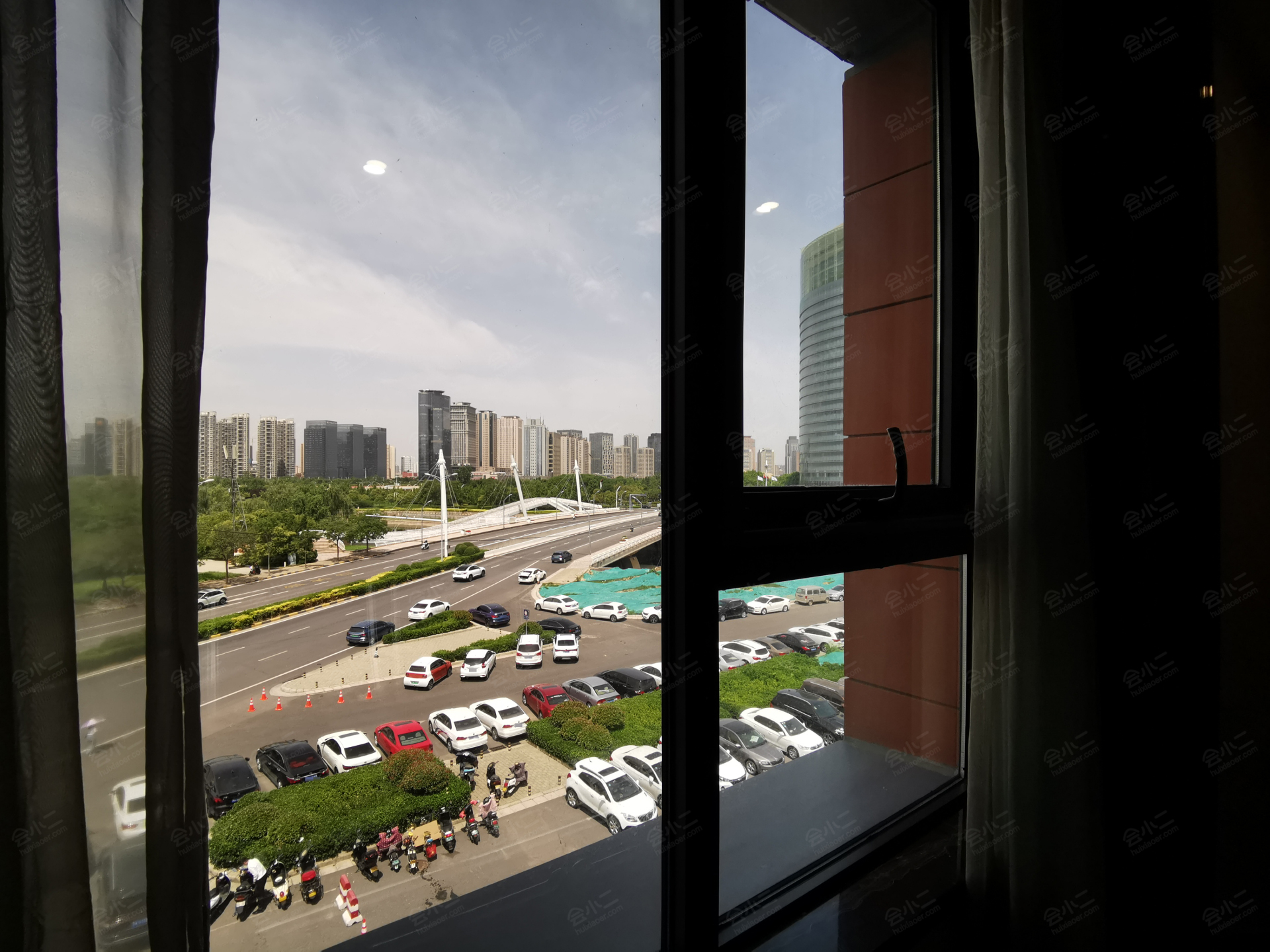 郑州梧桐树假日酒店客房图片