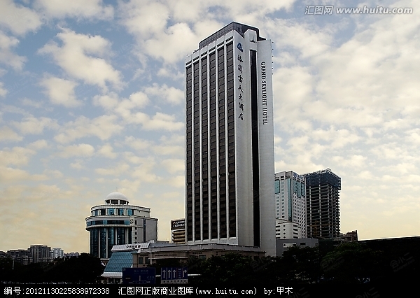 深圳中航城格兰云天大酒店