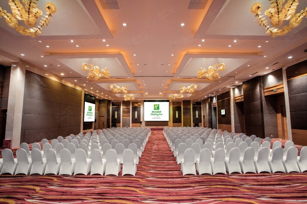 天津水游城假日酒店