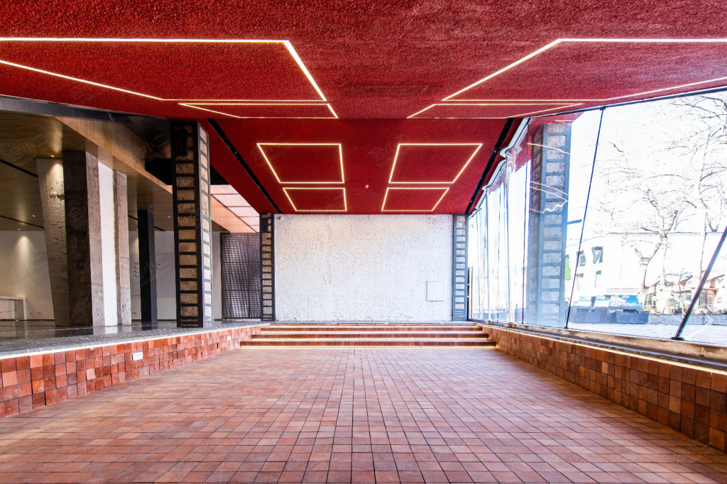 ucca尤伦斯当代艺术中心大堂图片