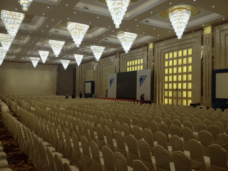 上海世贸商城金色大厅