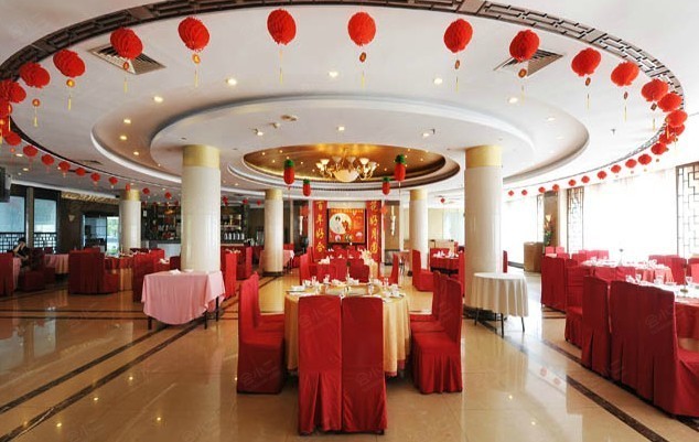 蓬莱泉盛大酒店餐厅