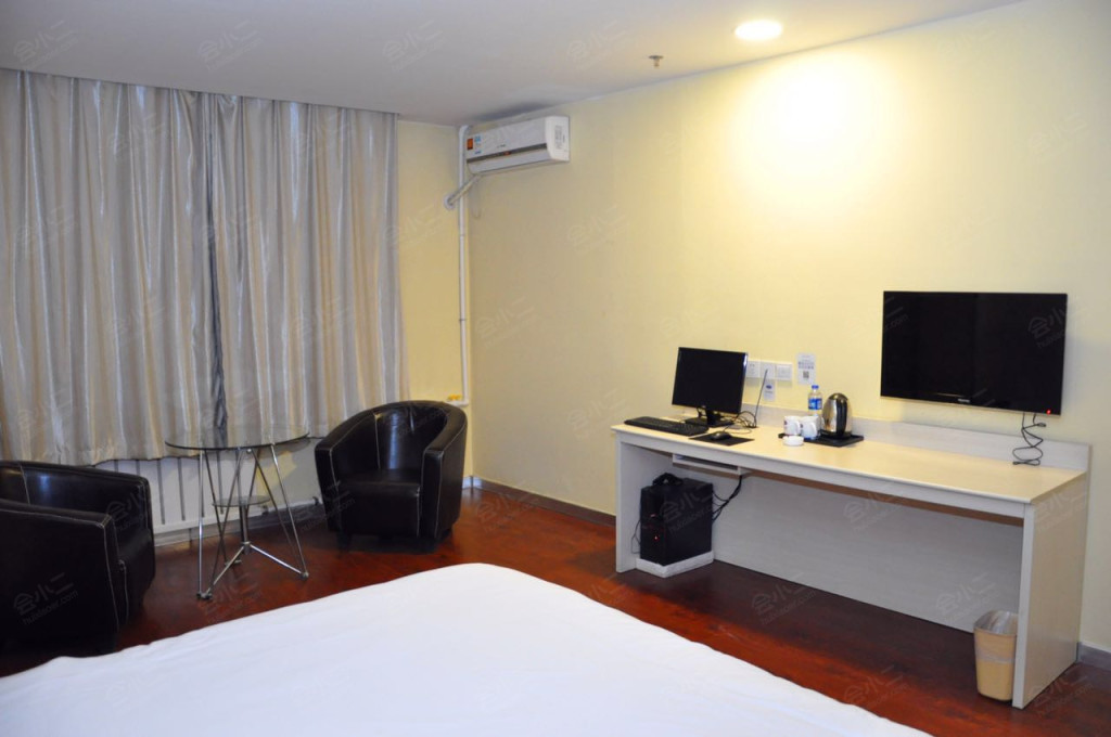 汉庭酒店沈阳南塔街陆军总院店客房图片