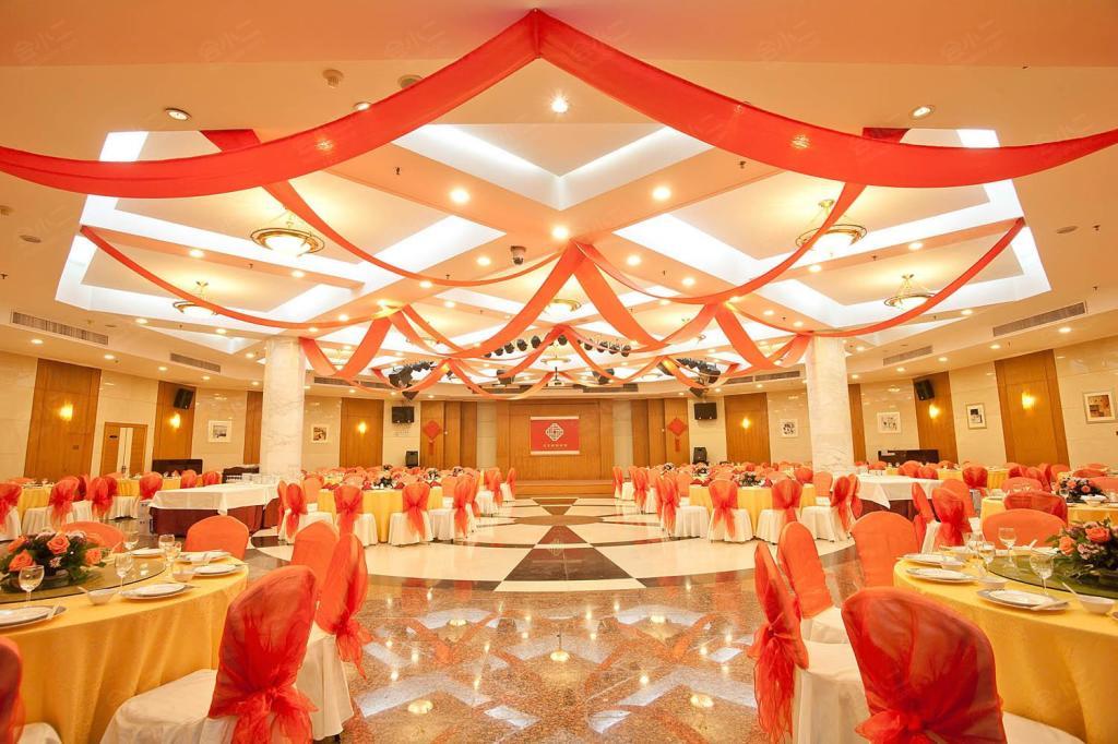 辽宁政协会馆能容纳80人的会议室