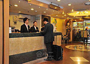 香港万年青酒店(Evergreen Hotel)大堂
