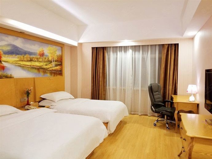 璞爵国际酒店（上海松江新桥店）豪华家庭房