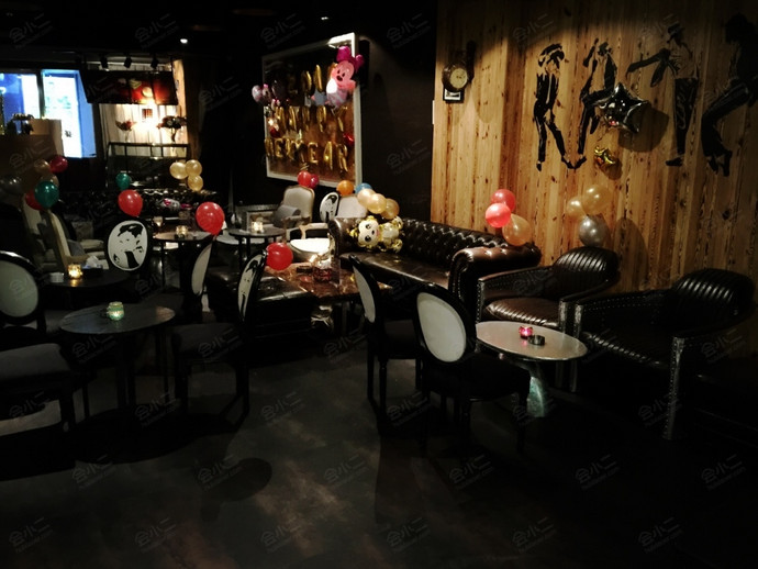 Arts lounge艺术酒廊环境