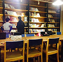 二楼图书馆