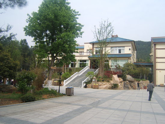 安吉中南百草园度假酒店