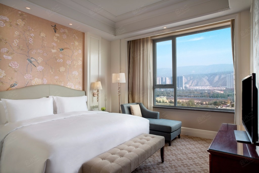 西宁新华联索菲特大酒店图片