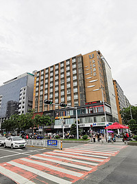 优优酒店(深圳福永地铁站店)