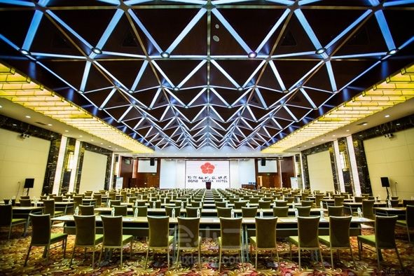 青岛中冶东方梅地亚酒店