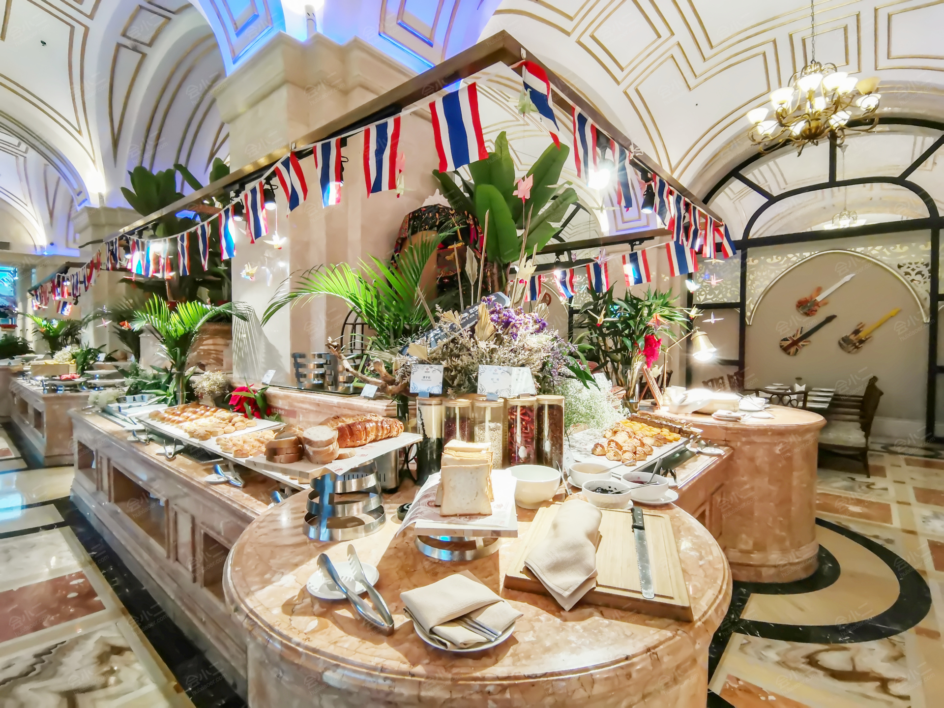 重庆银鑫世纪酒店自助餐取餐区