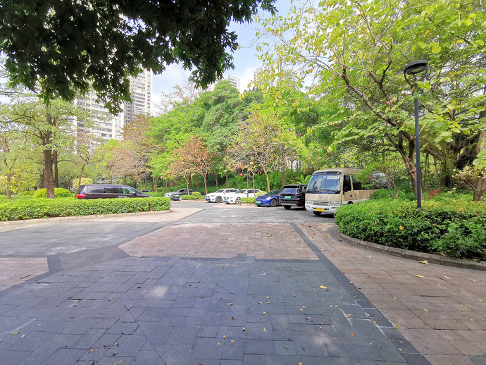 佛山保利洲际酒店佛山保利洲际酒店地面停车场