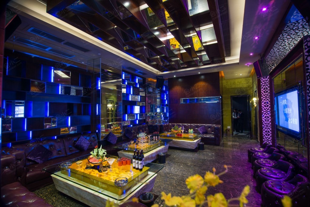 东莞曼佧特国际大酒店月宴国际俱乐部ktv