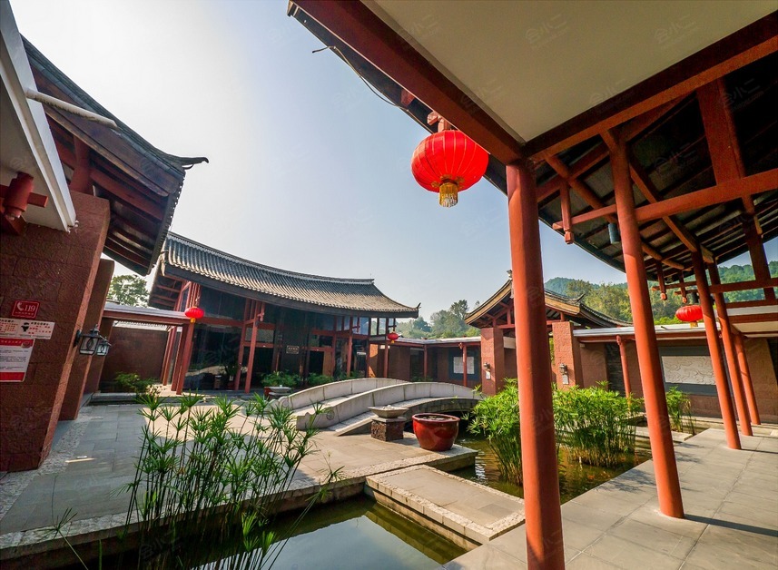 阆中圣索亚酒店图片